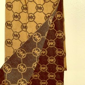 MK Scarf